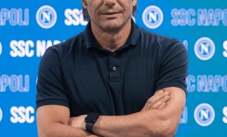 遗憾！卫冕冠军9号中锋倒下，伤缺三月之久彻底扰乱主帅新布置