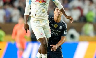 欧冠：萨尔茨堡优势明显，布兰晋级无望？萨尔茨堡对阵布兰