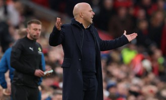 比赛日：利物浦7轮6负遭保级队暴打 40岁C罗惊天倒钩