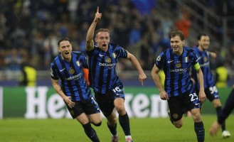 纽卡斯尔联队重磅：报价国米中场悍将，曾在欧冠绝杀巴萨！