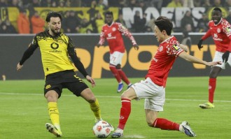 随着美因茨0-4，德甲争冠白热化：拜仁领先优势缩小至3分