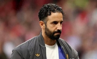 奥纳纳要求涨薪激怒阿莫林！曼联决定清洗，省600万薪水！