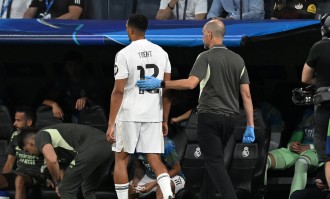 阿诺德伤缺6-8周无缘战马竞尤文巴萨 亦难重返安菲尔德